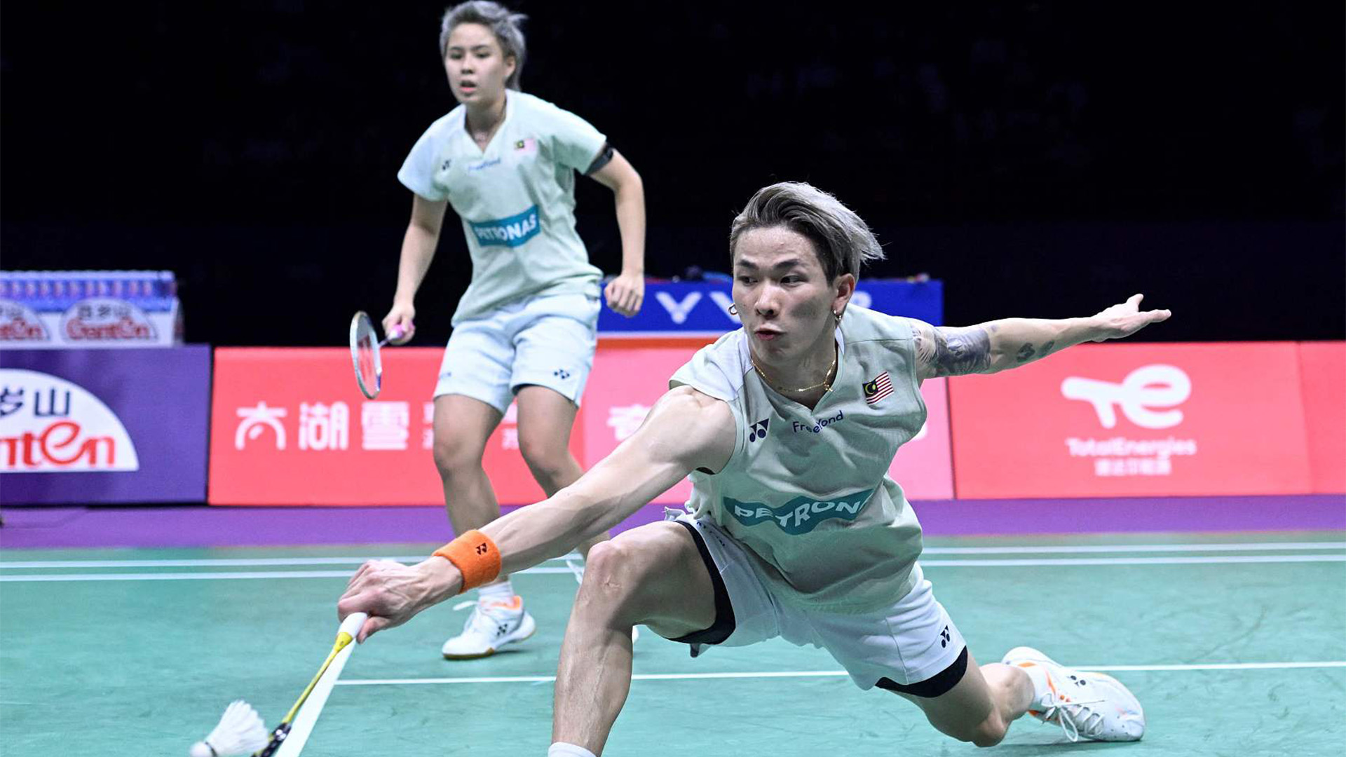 关于泰国羽毛球队险胜印度羽毛球队，李宗伟统治全场的信息