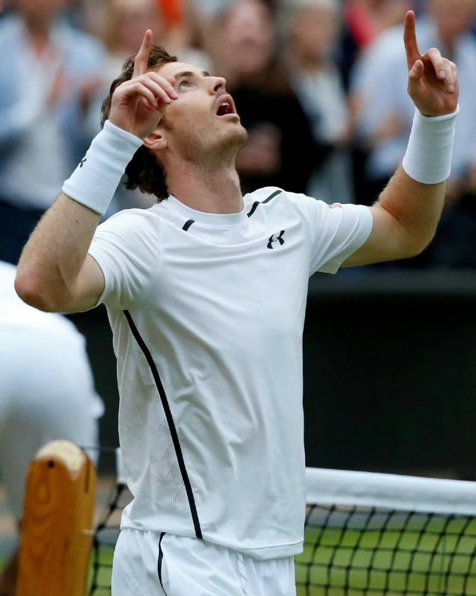 包含日本网球队鏖战英国网球队，穆雷绝境逆转的词条