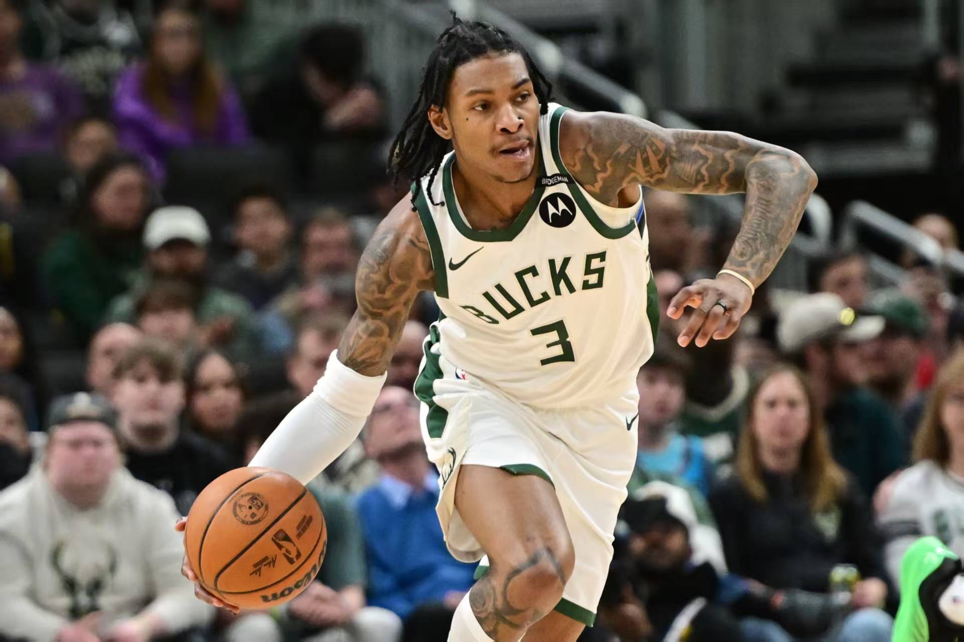 雄鹿B队轻取西班牙男篮,杜兰特打破历史纪录 雄鹿B队轻取西班牙男篮,杜兰特打破历史纪录