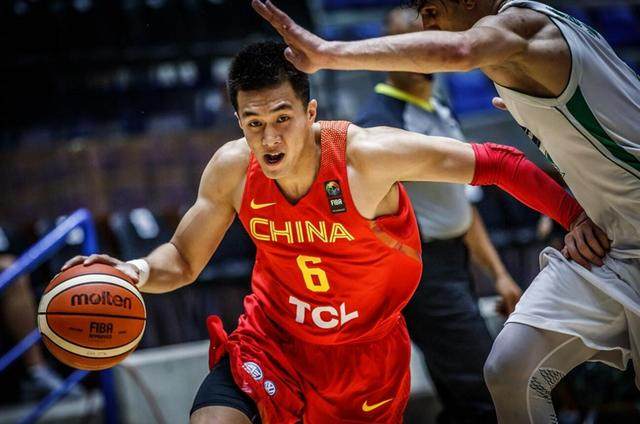 国王险胜澳大利亚男篮，萨姆·米切尔绝境逆转的简单介绍