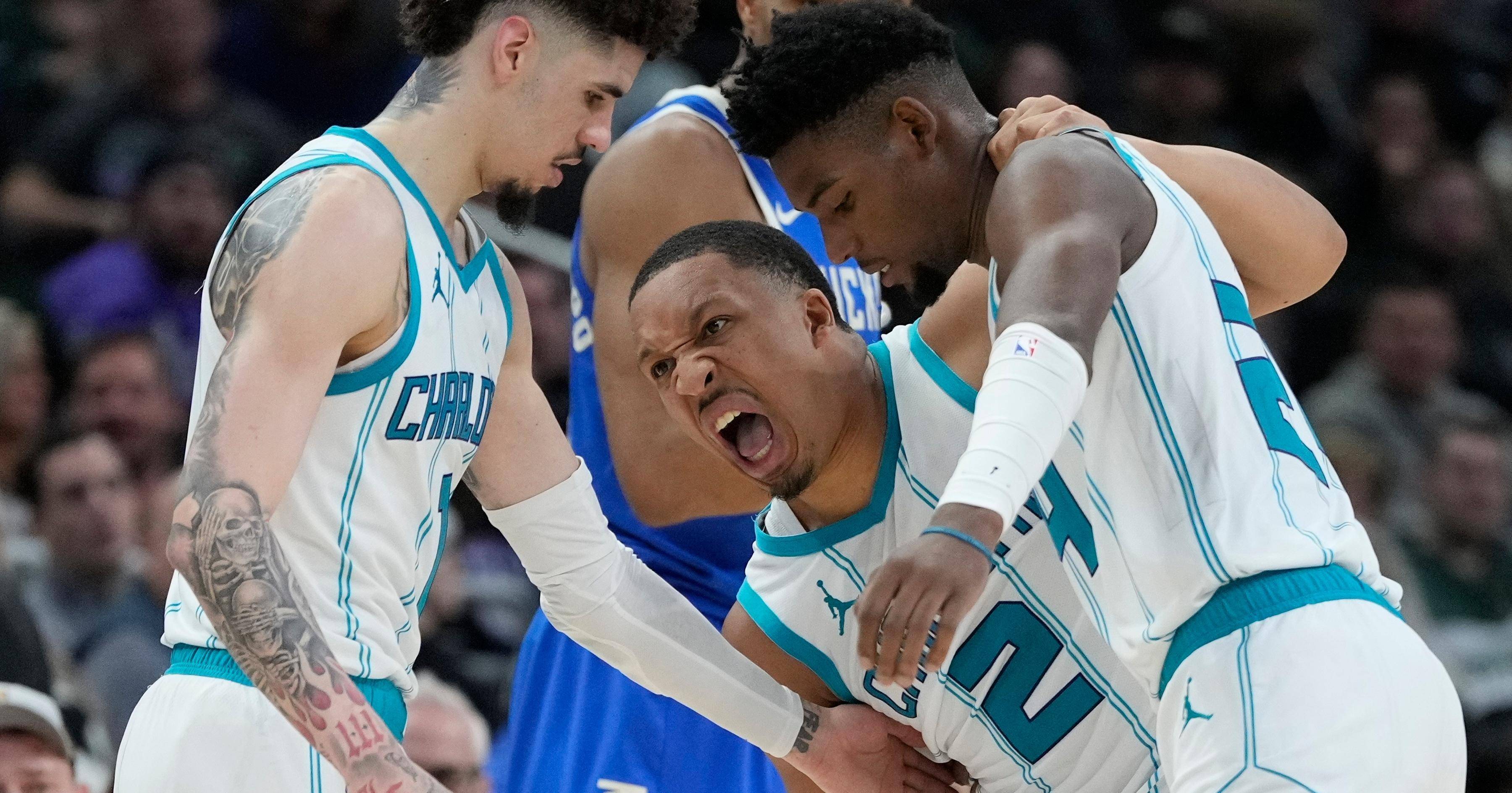 黄蜂血洗步行者,塔图姆送出助攻 黄蜂血洗步行者,塔图姆送出助攻