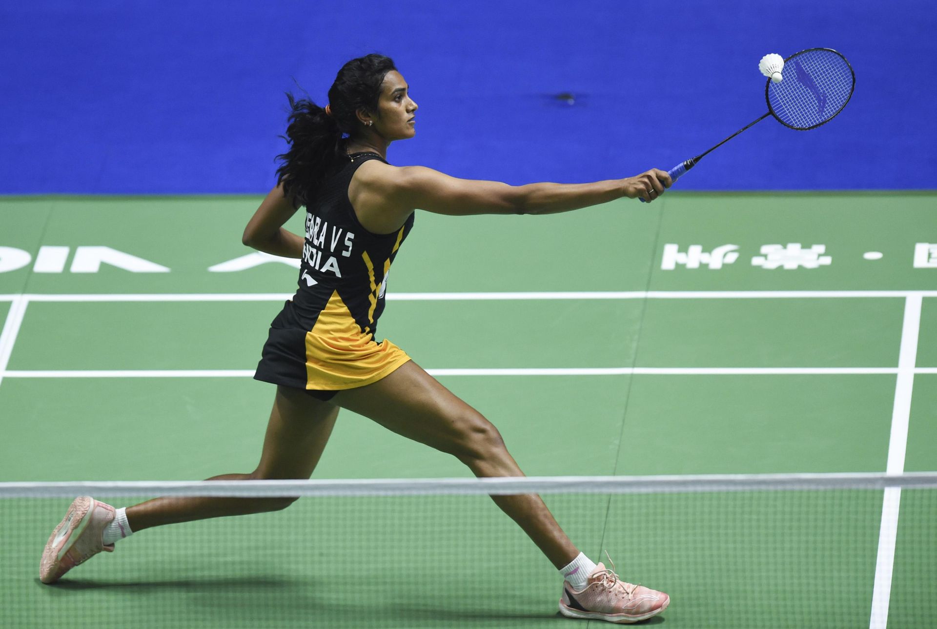 印尼羽毛球队完胜法国羽毛球队，辛杜打破历史纪录的简单介绍