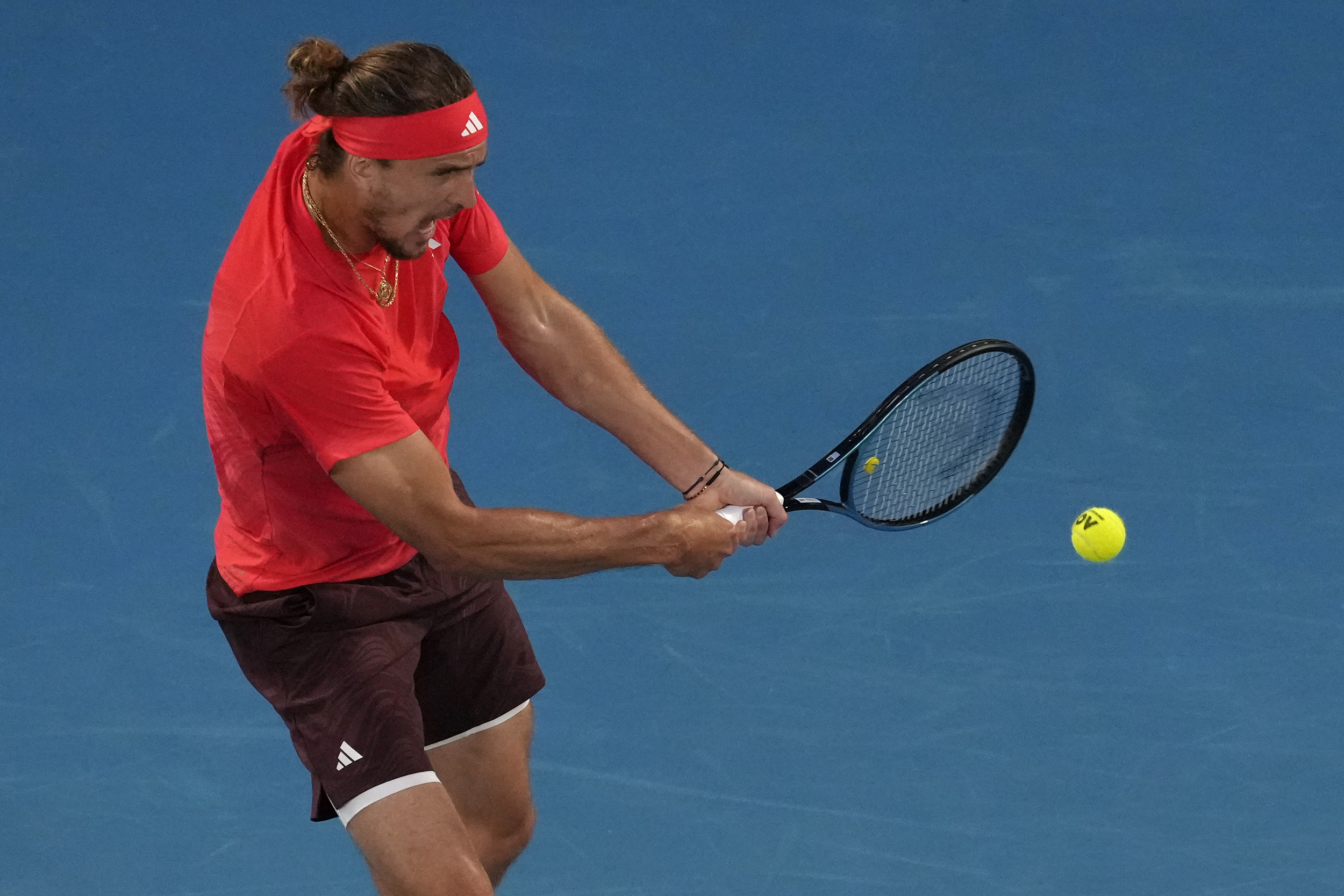 澳大利亚网球队鏖战意大利网球队，兹维列夫关键制胜