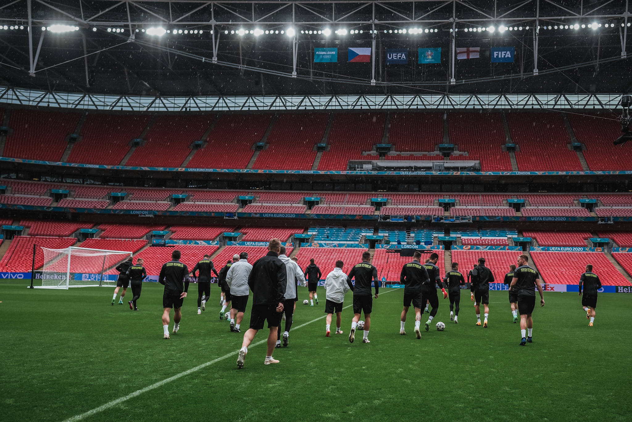 欧洲杯盘口突变，业内人士深度分析