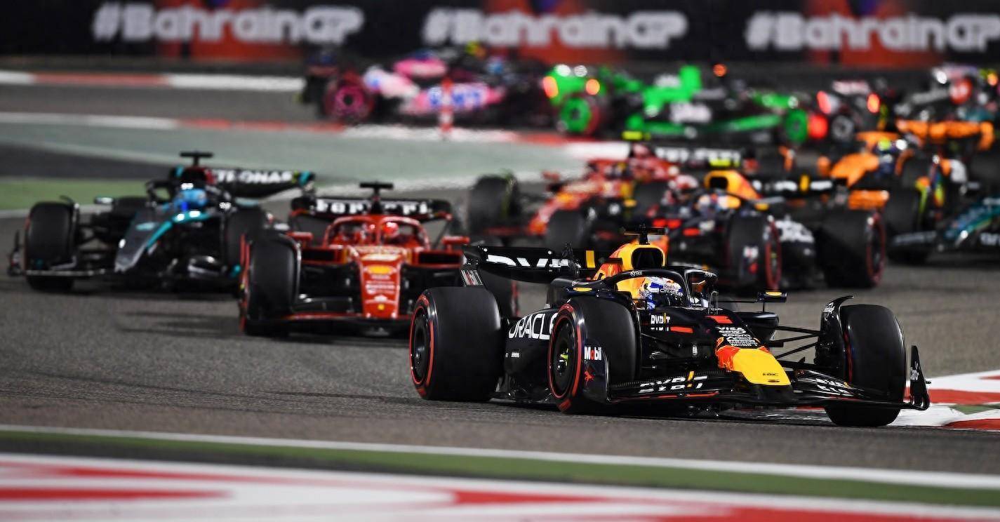 威廉姆斯翻盘红牛二队，塞恩斯刷新纪录