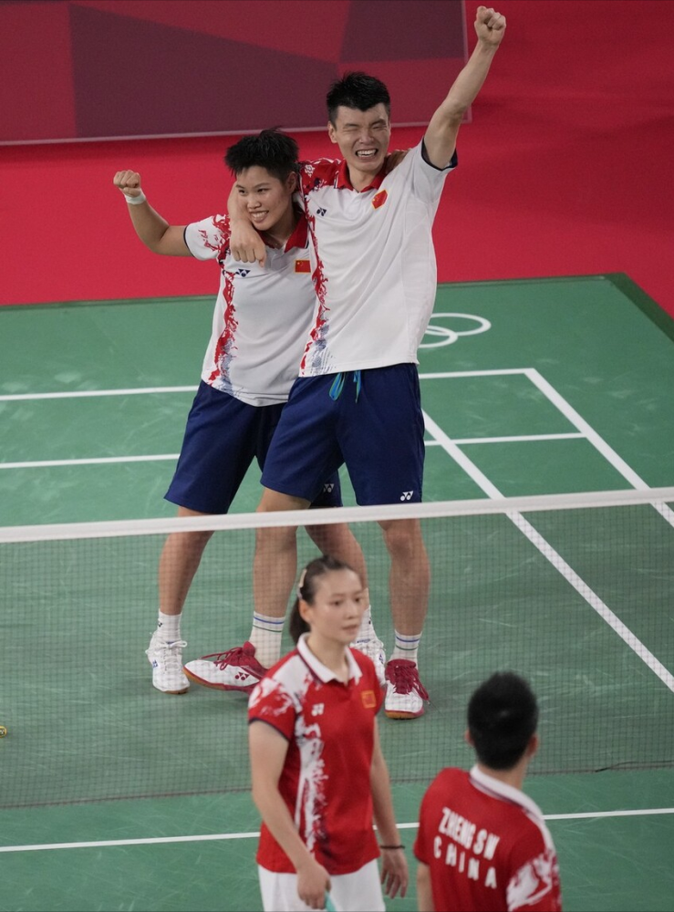 丹麦队险胜中国队，黄鸭组合扛起全队