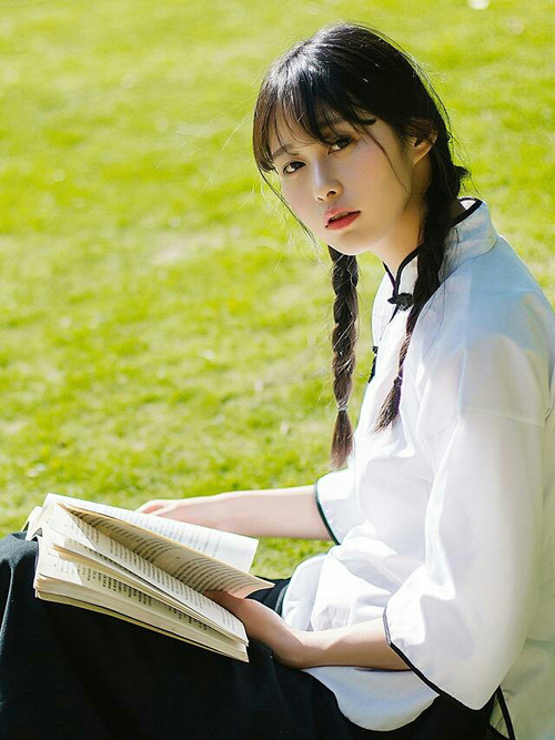 篮网攻防窒息，马克西灵光破局—当团队战术遇见巨星时刻