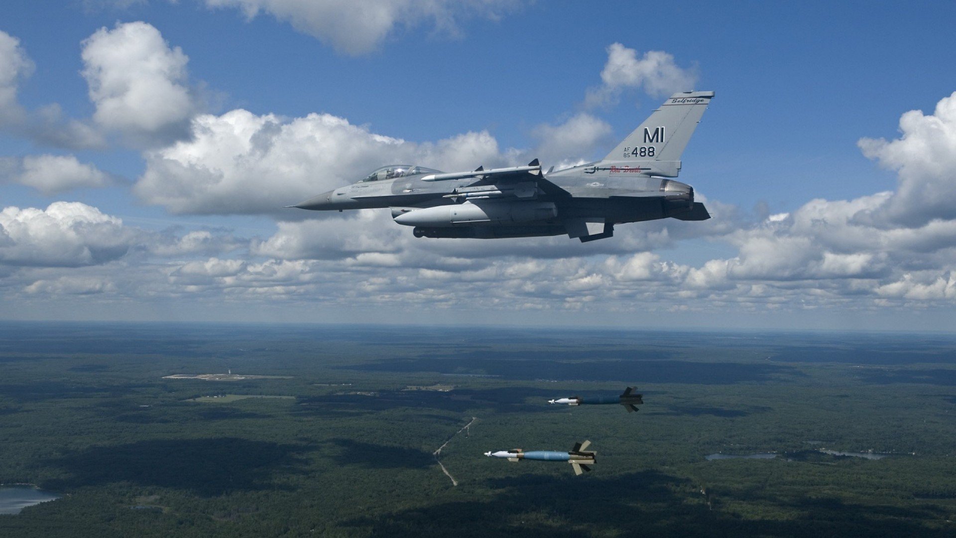 友谊赛中的里程碑，久保建英在乌拉圭与巴黎的特别对决中闪耀